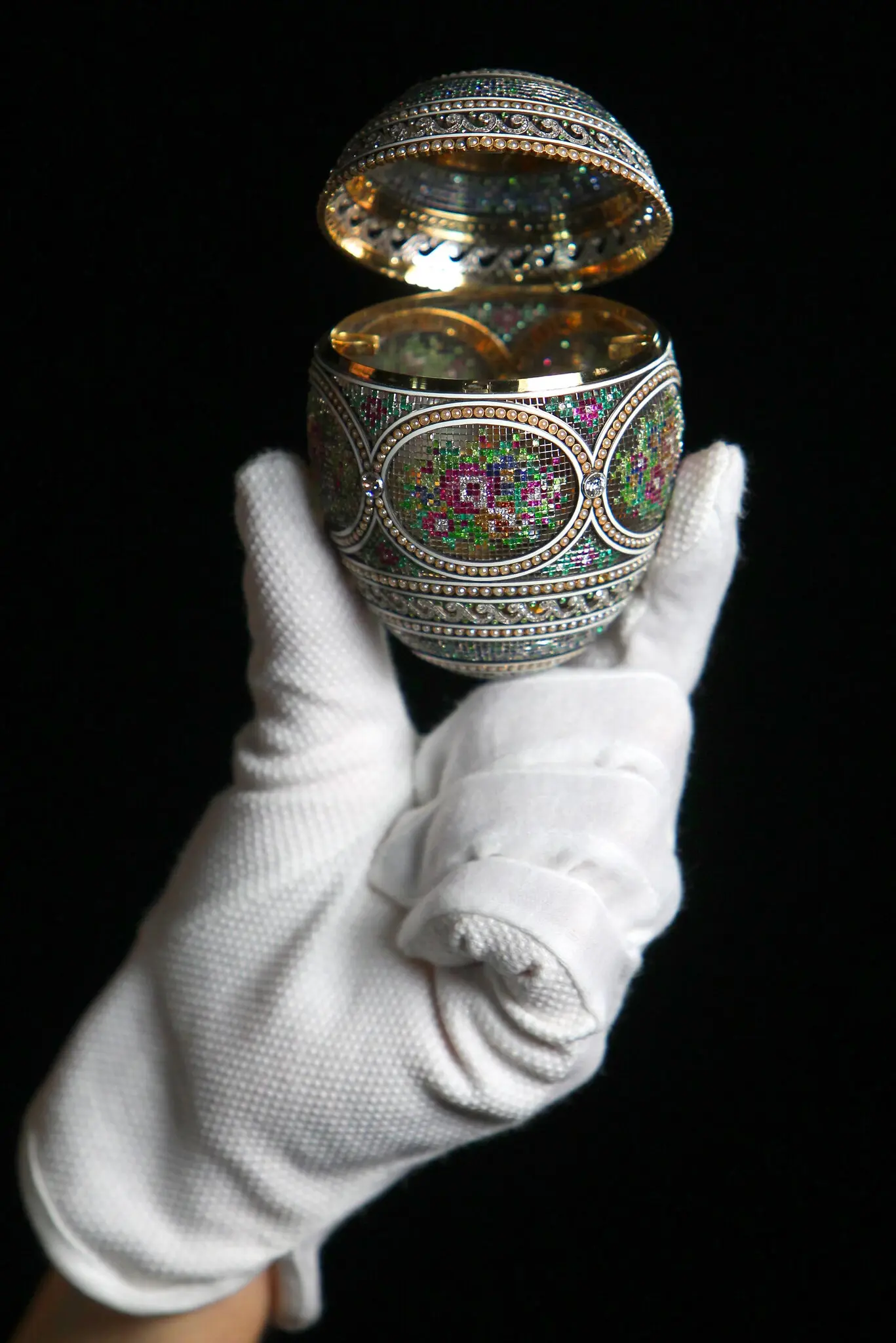 Імперський скарб за $30 мільйонів: чому «Зимове яйце» Фаберже знову переписує історію аукціонів